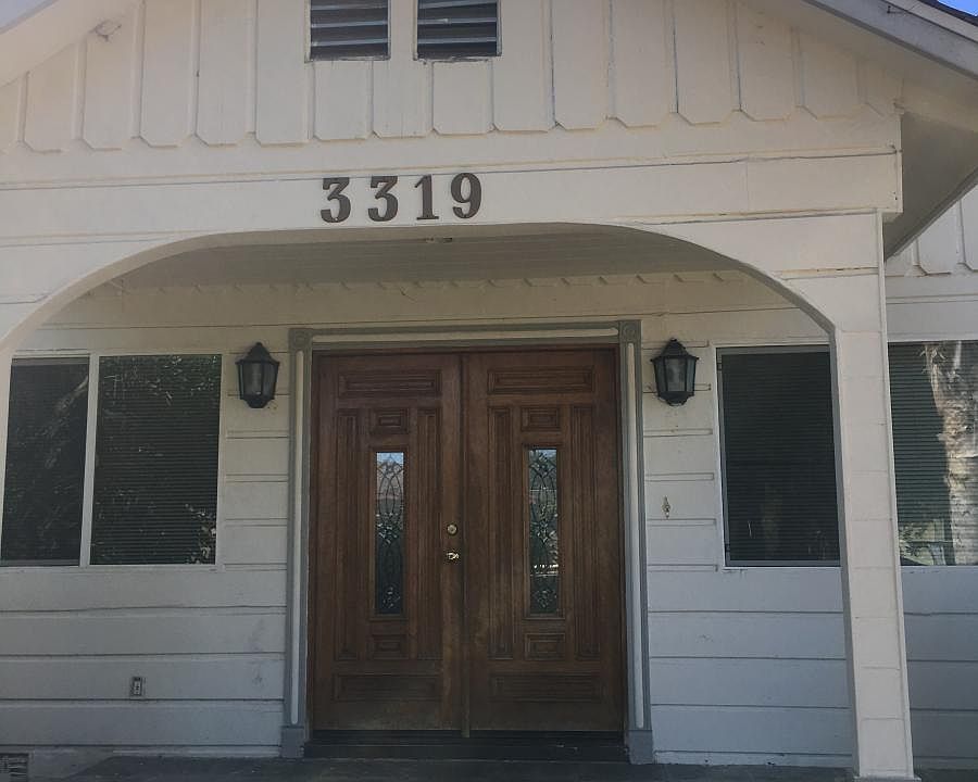 Close to 10 FWY & Rosemead Blvd