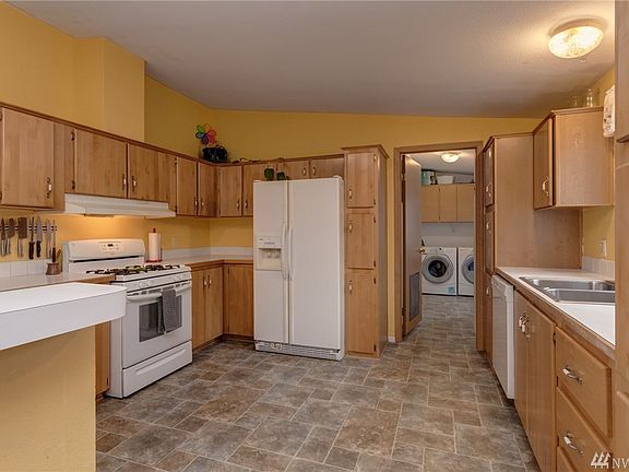4th image of 7640 Parkland Dr