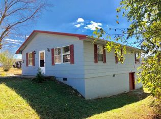 103 Prospect St, Spencer, WV 25276
