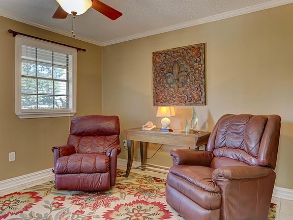 5th image of 730 S Lewis St APT 7