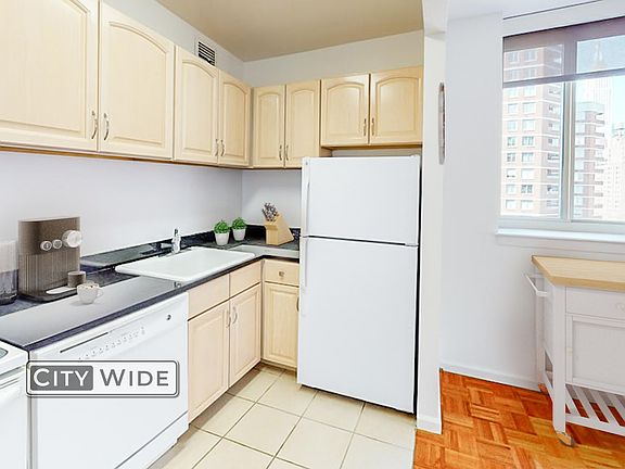 3rd image of 340 E 29th St APT 12D