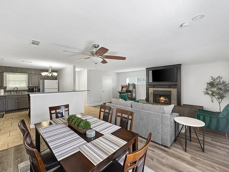2025 Japonica Ln — Photo 33