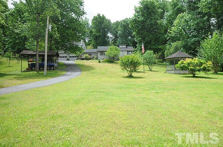 1st image of 2705 Little River Dr
