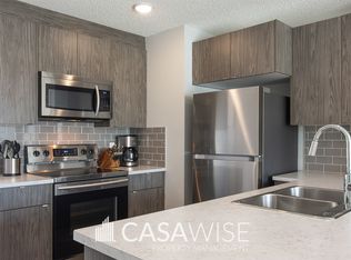 3073G Coughlan Ln SW #GS, Edmonton, AB T6W 3N8