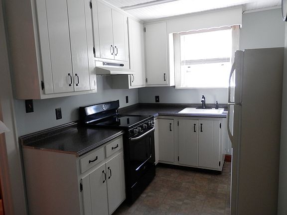 4th image of 1 Crittenden St