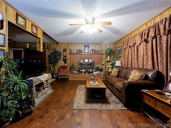 4th image of 105 W Mockingbird Ln