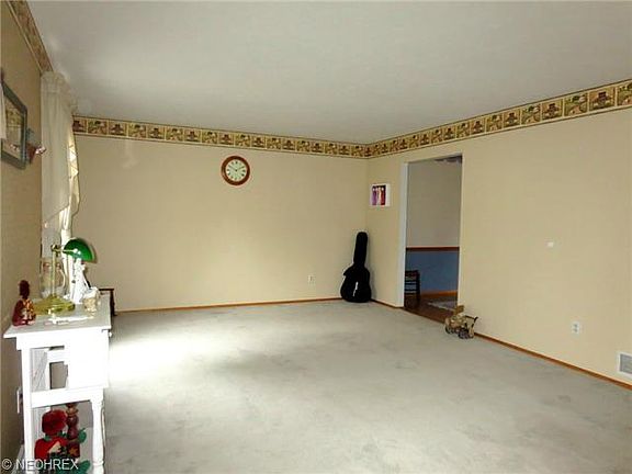 3rd image of 4486 Country Club Ln