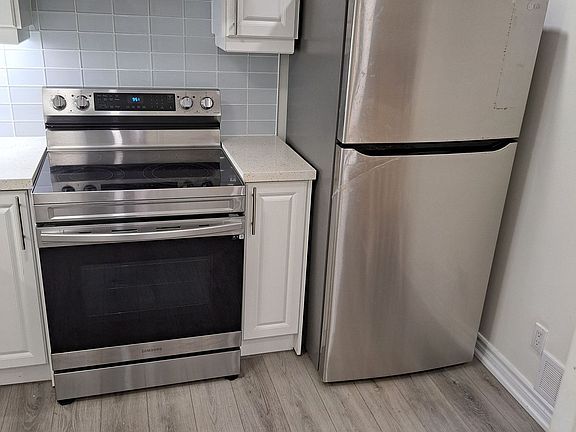 5th image of 848 Danforth Rd #Basement