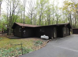 49 Kipling Ln, Albrightsville, PA 18210