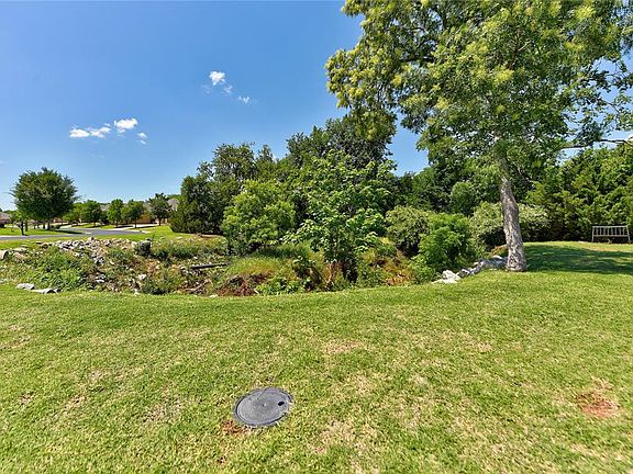 5th image of 13009 Jasmine Ln