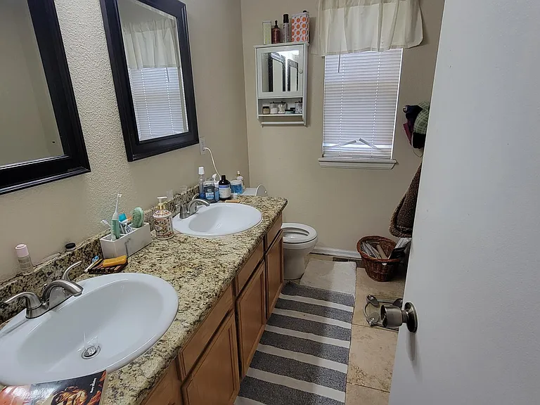 primary bedroom 5 piece bath