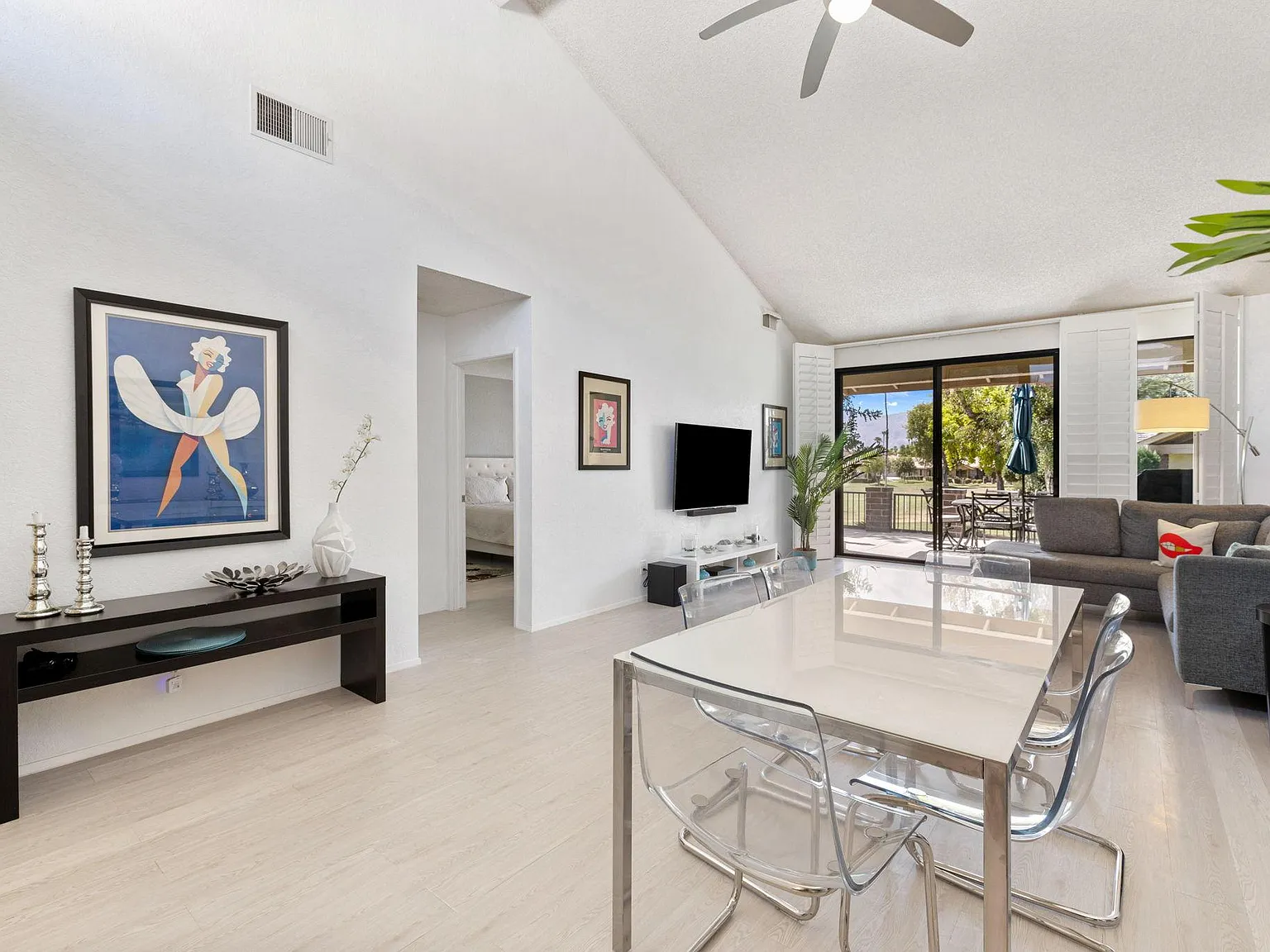 2 bed, 1303 sqft, $5,000 — Photo 3