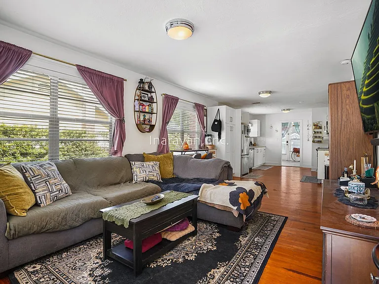245 Orange Pl — Photo 12
