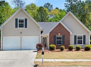 4390 Ivy Fork Dr, Loganville, GA 30052