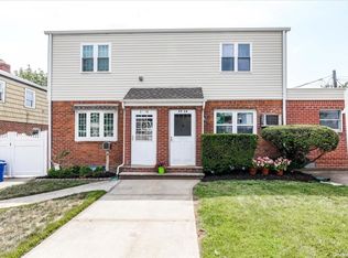 77-16 250th St, Bellerose, NY 11426