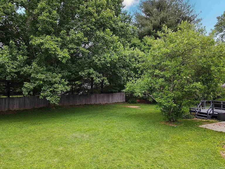 902 S Rainier Ct — Photo 33