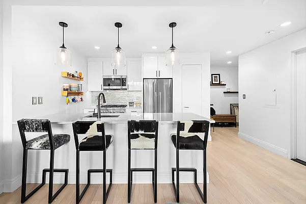 Sold by Christie's International Real Estate Group, LLC | media 3