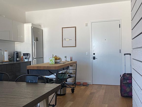 Front door/kitchen
