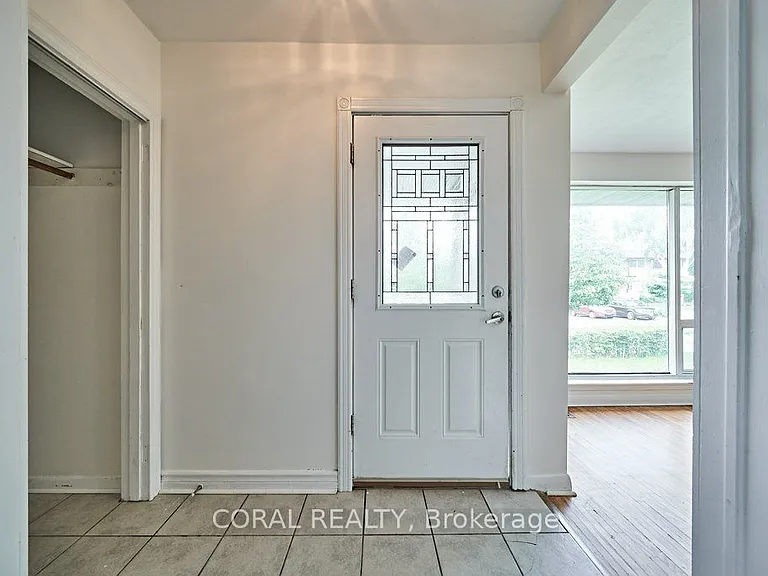 213 Cabot St — Photo 2