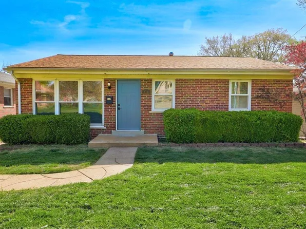 976 Lindemann Rd, Saint Louis, MO 63131