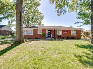 3212 Morkel Dr, Godfrey, IL 62035