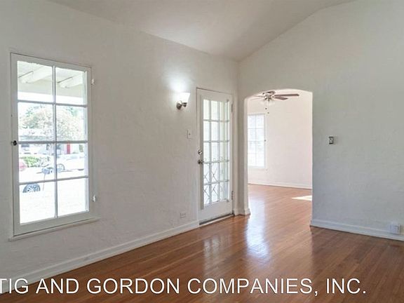 3rd image of 1841 S Mayflower Ave