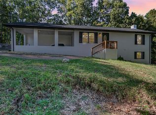 521 Henley Country Rd, Asheboro, NC 27203