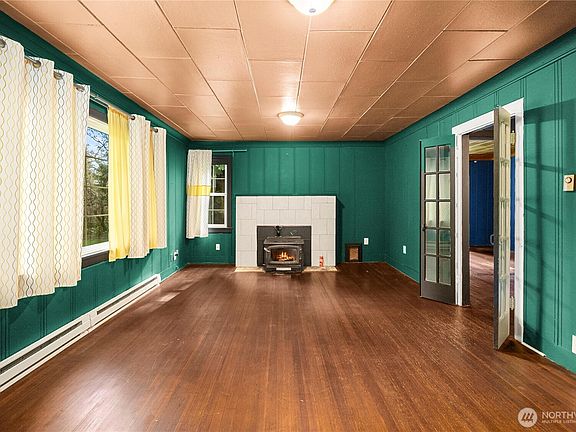 5th image of 12027 10th Avenue S