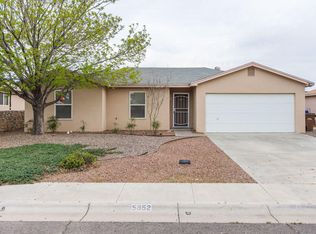 5852 Pecan Ln, Las Cruces, NM 88011