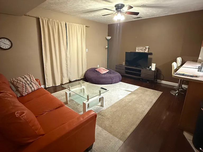 421 Creekside Dr #421 — Photo 4