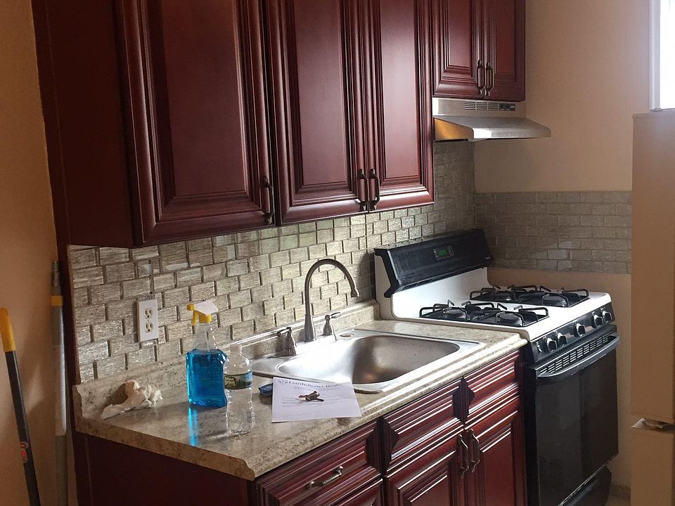 2nd image of 15327 73rd Ave APT 2A