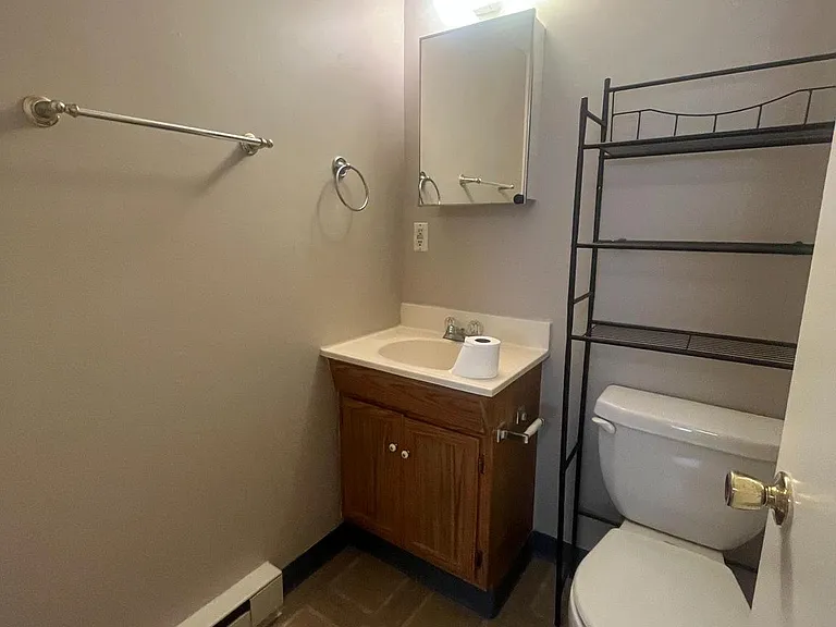 15413 Norwood Ave #B5 — Photo 6