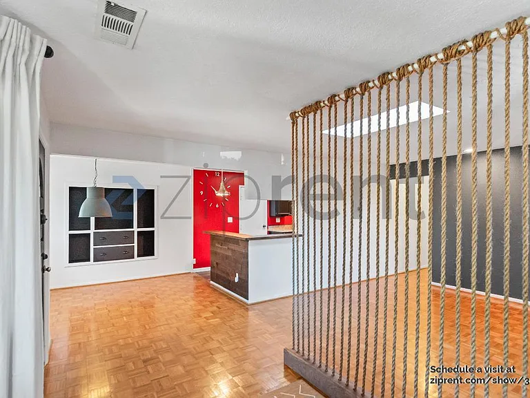 1038 Colton Ave — Photo 10