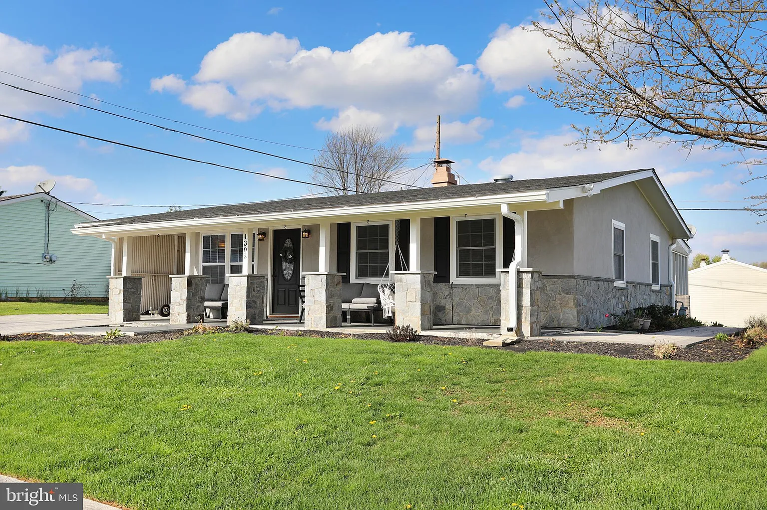 1302 Cedarwood Dr photo 1