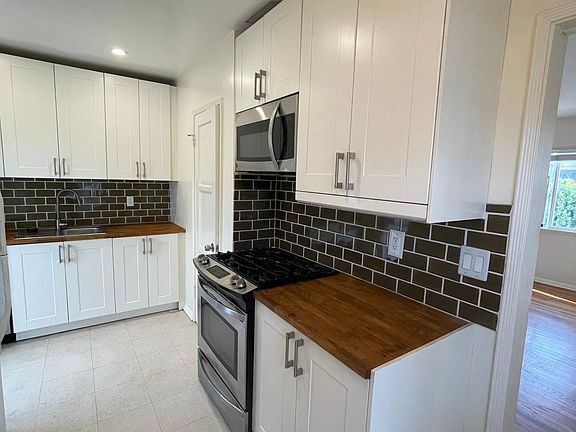4th image of 2416 20th St