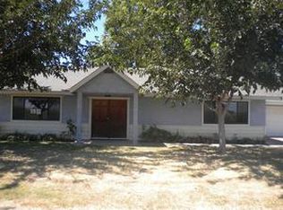 11586 6th Pl, Hanford, CA 93230