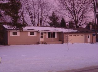 15035 Hogan Rd, Linden, MI 48451