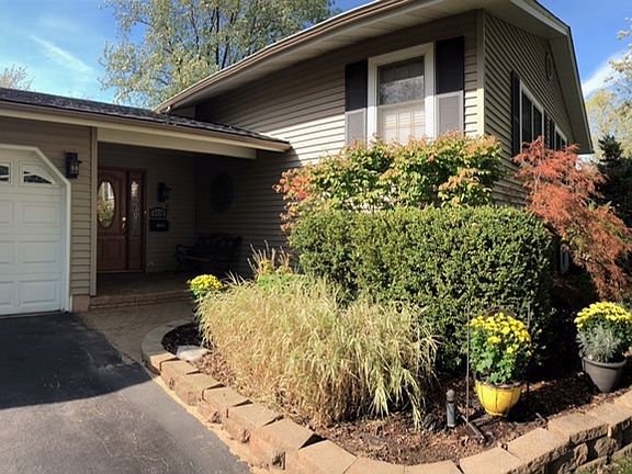 2nd image of 6732 Wainwright Dr