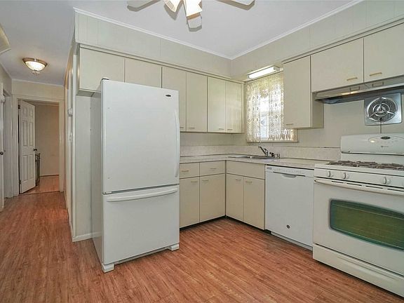 4th image of 164 Atlantic Ave