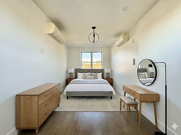5th image of 828 Saint Johns Pl #5F