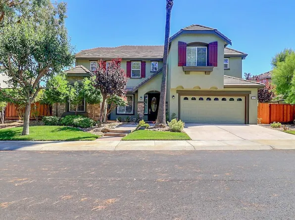 531 Half Moon Ct, Discovery Bay, CA 94505