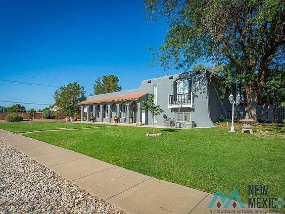 3rd image of 2500 Coronado Dr