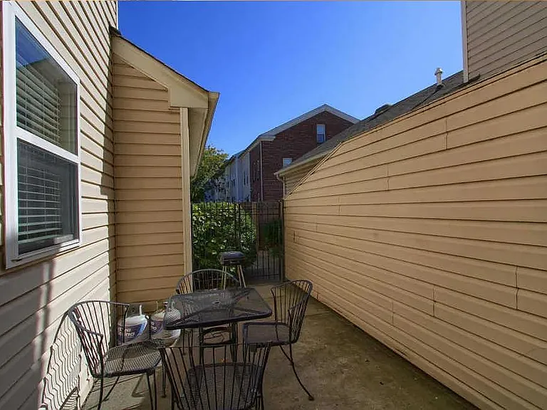 1434 Laurel Park Dr — Photo 27