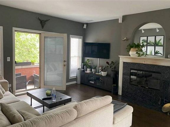 4th image of 1535 N Wicker Park Ave #2W