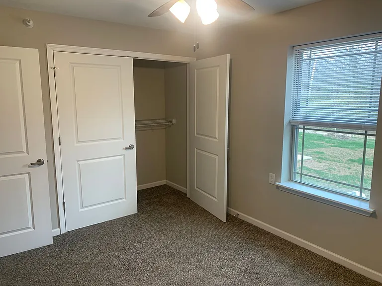 Cypress Ridge Apartments — Photo 43