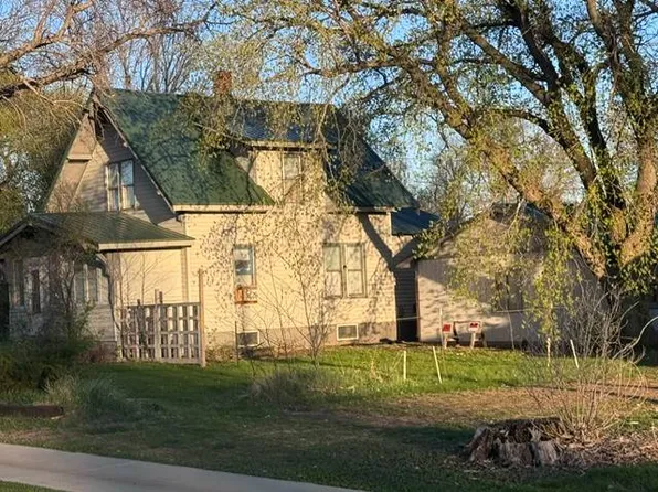 209 Main St, Langford, SD 57454