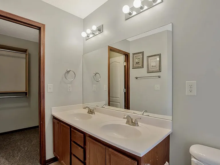 10433 E Fawn Grove Ct — Photo 12