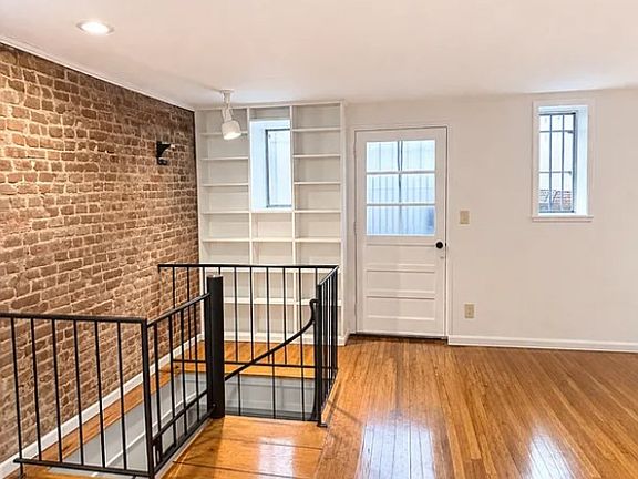 4th image of 229 E 81st St APT Q