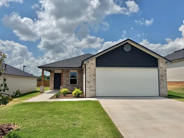 1953 Chandler Meadows Dr, Chandler, OK 74834