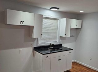 11 Summer St APT 2B, Bristol, CT 06010